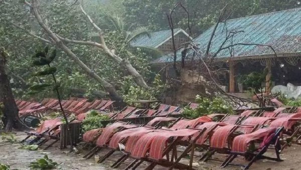 博盈证券 已证实！中国女游客被砸中身亡，女儿崩溃：原计划次日回国，“刚退休的年纪，没想到意外快了一步”